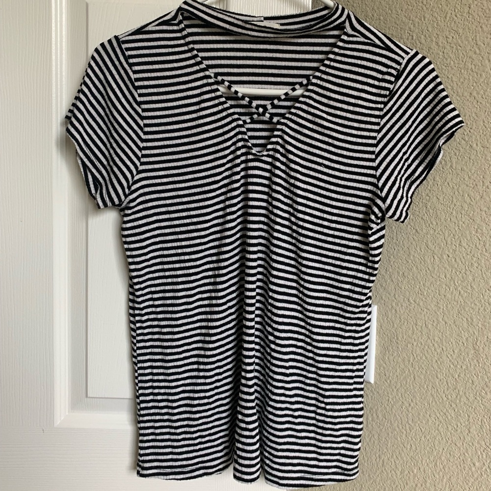 Striped tee with detail
